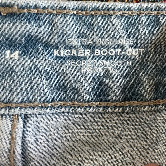 Old Navy Kicker Boot-cut Jeans - Picture 6 of 9